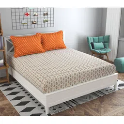MAFATLAL Orange & White Floral 210 TC King Bedsheet with 2 Pillow Covers-image-15