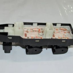 Power Window Switch Front Right Side Compatible for Etios (12.2010-09.2014) / Etios Cross (04.2014-04.2020) / Etios Liva (06.2011-04.2016) Model (OEM Ref. Part No:S21227000M00). image 5