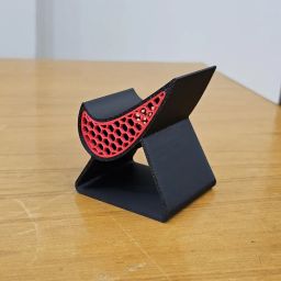 Zyva Universal Game Controller Stand, Black and Red image 5