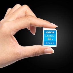 KIOXIA EXCERIA Formerly Toshiba Memory SD Card, G2 32GB,SDXC, UHS-I U3, V30, Class 10, 100MB/s Reading Speed, Write Speed 50 MB/s, Made in Japan, Genuine Product 5 Year Warranty image 3