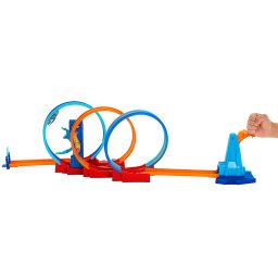 Hot Wheels Track Set, Ultra Hots Loop Madness with 3 Loops and 1 Hot Wheels Car in 1:64 Scale, Connects to Other Sets, Collapses for Easy Toy Storage image 4