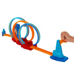 Hot Wheels Track Set, Ultra Hots Loop Madness with 3 Loops and 1 Hot Wheels Car in 1:64 Scale, Connects to Other Sets, Collapses for Easy Toy Storage image 1