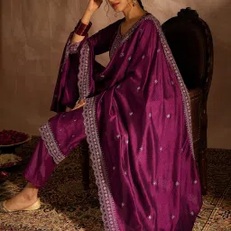 Women Silk Blend Kurta Pant Dupatta Set-image-78