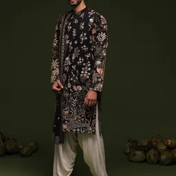 KALPRAAG Men Floral Embroidered Regular Sequinned Kurta with Patiala & With Dupatta image 4
