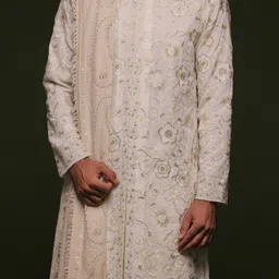 KALPRAAG Men Floral Embroidered Regular Sequinned Kurta with Patiala & With Dupatta image 2