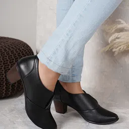 DressBerry Black Pointed Toe Block Heel Pumps-35