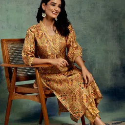Libas Yellow Ethnic Motifs Printed Gotta Patti Straight Kurta with Palazzos-picture-10