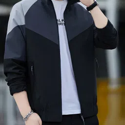 Men Colorblock Casual Jacket-image-51