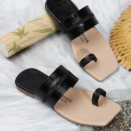 Anouk Textured One Toe Flats-87