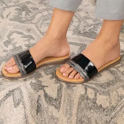 Tresmode Textured Open Toe Flats-15