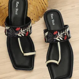 Retro Walk Embroidered One Toe Flats-14