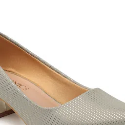 ICONICS Pointed Toe Printed Block Pumps image 2