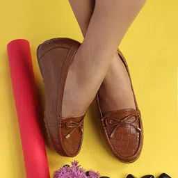 XE Looks Textured Bow Embellished Wedge Heels-image-45