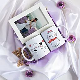 Personalised Cute Couple Special Gift Box-image-1