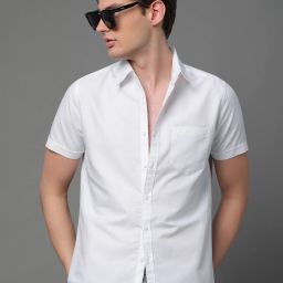 Men Regular Fit Solid Spread Collar Casual Shirt-image-3