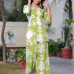 Women Top & Pyjama Set Green Printed-image-98