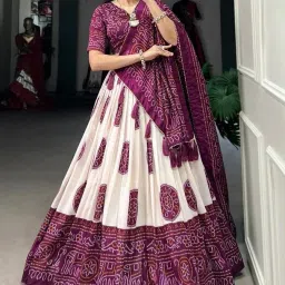 Self Design Semi Stitched Lehenga Choli-image-19