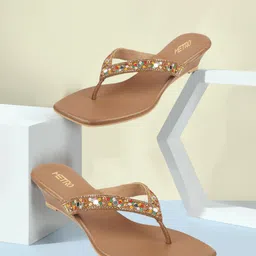 metro Women Wedges Sandal-picture-39
