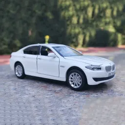 132 Diecast Toy Car For Kids BMW 535i Car Metal Car Model Light Sound Pullback-image-69