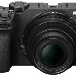 NIKON Z30 Mirrorless Camera Z DX 16 - 50 mm f/3.5 - 6.3 VR & Nikkor Z DX 50 - 250 mm f/4.5 - 6.3 VR Lens-image-9