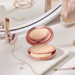 Lakme 9to5 Unreal Dual Cover Pressed Powder,  2 In 1 Compact + Foundation, 10 Ivory, 9g image 3