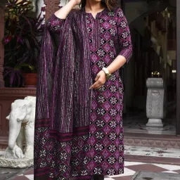 Women Cotton Blend Kurti Pant Dupatta Set-image-14