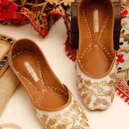 GLAM STORY Women White Embellished Leather Party Flats-image-81