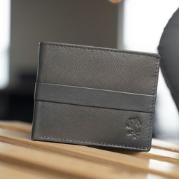 Red Tape Men Leather Two Fold Wallet-16