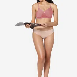 In Care Medium Coverage Heavily Padded Push-Up Bra With All Day Comfort image 3
