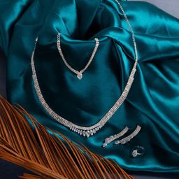 SOHI Silver Plated White Artificial stoned Jewellery Set-34
