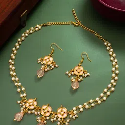 aadita Gold-Plated Kundan Studded & Beaded Jewellery Set-picture-2