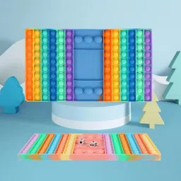 Dice Game Board with Pop It Bubbles – Silicone Toy for Fun and Focus-10
