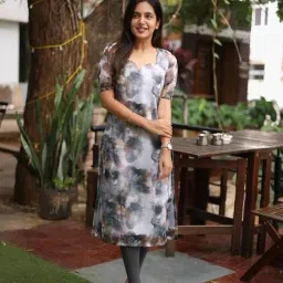 Pack of 2 Women Floral Print Organza A-line Kurta-image-17