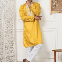 Jompers Men Floral Embroidered Regular Sequinned Kurta with Pyjamas-image-82
