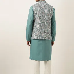 TheEthnic.Co Men Regular Cotton Kurta with Pyjamas & Nehru Jacket image 3