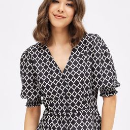 Harpa Geometric Printed V-Neck Top-image-7