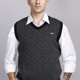 Men Geometric Print V Neck Black Sweater-picture-15