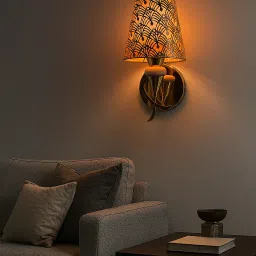 tripping Wallchiere Wall Lamp With Bulb image 2