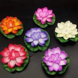 FLOWER SHAPE WATER SENSOR FLOATING DIYAS Plastic (Pack of 6) Table Diya Set-image-79