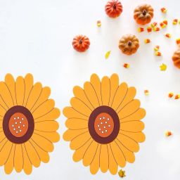 Sunflower Silicone Mat for Cups & Glasses – Non-Slip, Heat-Resistant (10 cm) silicone Trivet-19