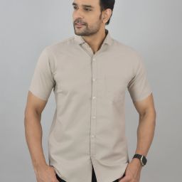 Men Slim Fit Solid Spread Collar Casual Shirt-image-95