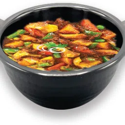 1 Pcs. Classical Design Serving Kadai for all type of items Gravy Boat Serving Set-image-1