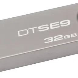 KINGSTON DataTraveler SE9 32 GB Pen Drive Compatible with Desktop Computer, Laptop USB 2.0 Metal Case-22