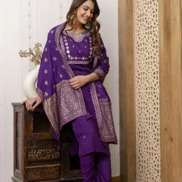 Embroidery Straight Kurta Set Embroidered Kurta, Trouser/Pant & Dupatta Set-image-70