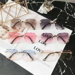 the magnifique Gradient, Photochromatic Lens, UV Protection Rectangular Sunglasses (Free Size) image 4