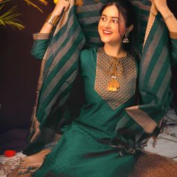 Women Cotton Blend Kurti Pant Dupatta Set-image-100
