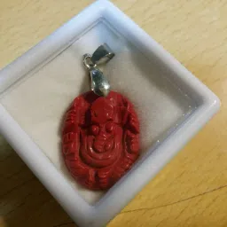 Moonga Ganesh - Energized stone Regular Oval Crystal Stone-image-43