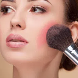 love huda 3 In 1 Baked 8 Color HD Blusher, Highlighter, Eyeshadow Palette Brush Highlighter image 4