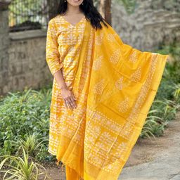 divastri Women Viscose Rayon Kurta Pant Dupatta Set-picture-42
