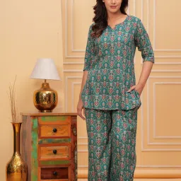 Women Top & Pyjama Set Green Floral Print-image-90